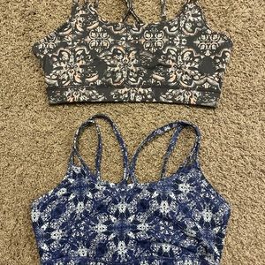 woman’s sports bras